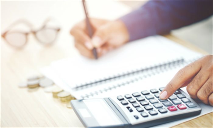 Get on top of your finances with this free budgeting course