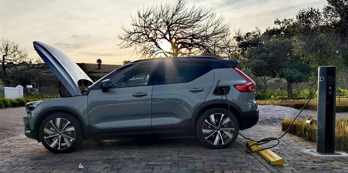 Review: Volvo XC40 Twin Motor Recharge