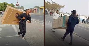 Source: © Swisherpost  Rioters linked to the Cape Town taxi strike were caught on camera looting shops inside the Gugulethu Shopping Mall