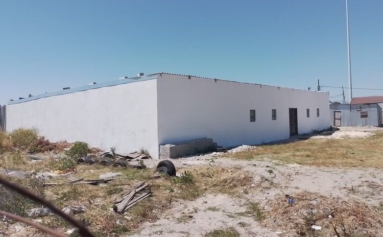 The Kingdom Life Bible Church in Lower Crossroads is refusing to demolish its building on this land earmarked for a new school. Photo: Sandiso Phaliso