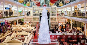 Digital experiences will make or break the holiday season for retailers in 2023