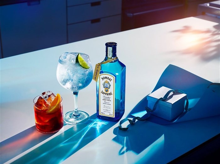 Find the perfect gift for the discerning gin lover with Bombay Sapphire