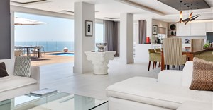 Source: Supplied. R40m luxury penthouse, Bantry Bay.