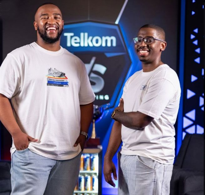 George Mnguni aka ‘Okay Wasabi’ and Sibu Mpanza, co-hosts of VS Gaming Weekly. Source: