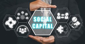 Social capital and mitigating the negative consequences
