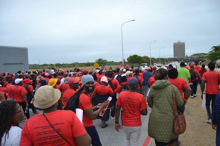 Employees of Nelson Mandela University marched on Wednesday, demanding an 8% salary increase. Photo: Thamsanqa Mbovane