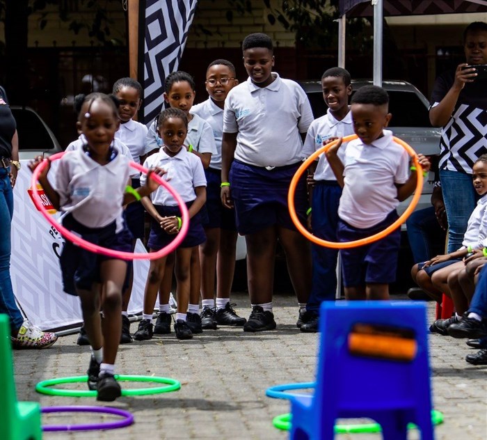 Kgololo Academy in Alexandra receives a jungle gym through the Better Quality Play campaign