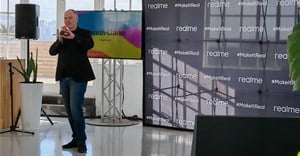 Gareth Clarke, Realme South Africa account lead, addresses the crowd at the Cape Town launch event.