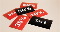 South Africans continue their love affair with discounts as inflation dips