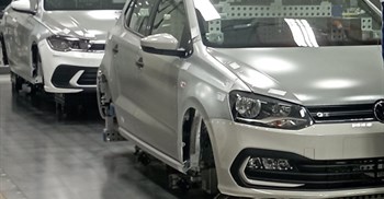 Volkswagen suspends car production in South Africa