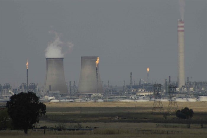 Secunda CTL is a synthetic fuel plant owned by Sasol at Secunda, Mpumalanga, in South Africa. It uses coal liquefaction to produce petroleum-like synthetic crude oil from coal. Image credit: , , via Wikimedia Commons