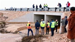 Winde praises innovative Citrusdal bridge for defying 200-year flood