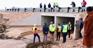 Winde praises innovative Citrusdal bridge for defying 200-year flood