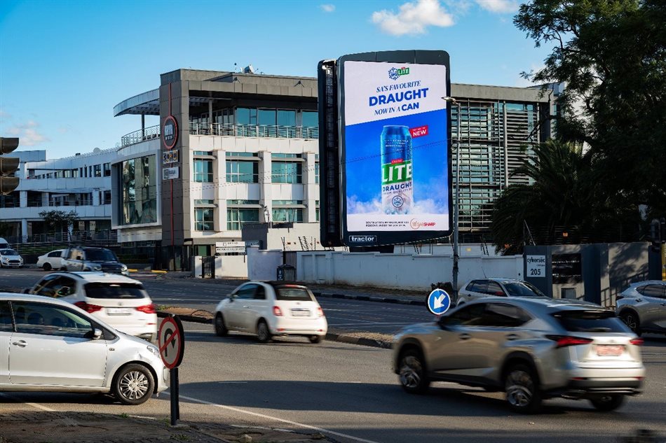 Tractor strengthens roadside digital network with new sites