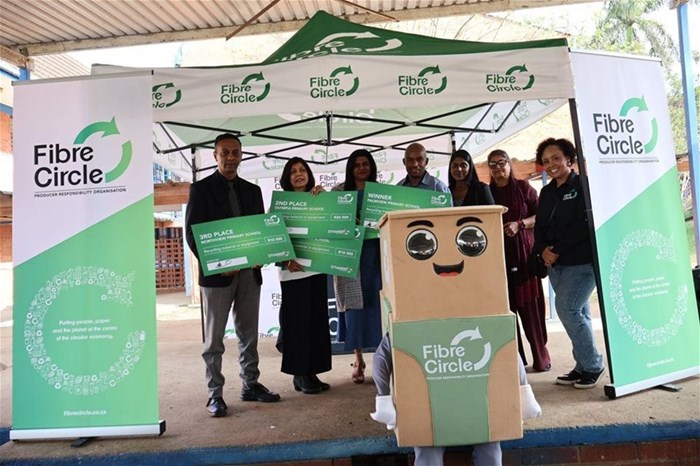 Fibre Circle rewards top recycling schools in Zithande Mzansi Back2School competition