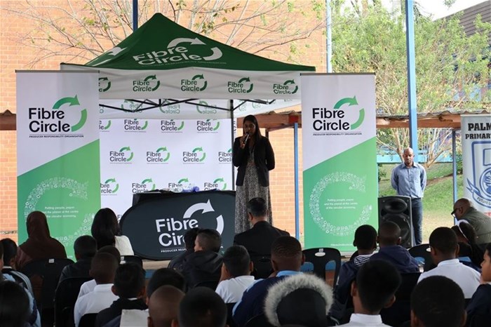 Fibre Circle rewards top recycling schools in Zithande Mzansi Back2School competition