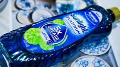 The ARB has instructed Unilever to amend the claim appearing on the front of its Sunlight Platinum packaging stating “100% plant-based active” (Image source @ Mzansi Pulse