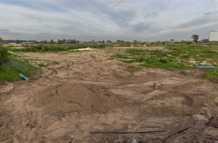 The Cape Town Municipal Planning Tribunal has approved an application by land owner King David Country Club that paves the way for the development of two huge data centres near the airport. Photo: Ashraf Hendricks
