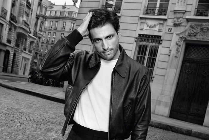 Formula One driver Carlos Sainz fronts campaigns for L’Oréal Paris, including the Elvive haircare range, as well as the L'Oréal Men Expert skincare and antiperspirant lines. Image credit: