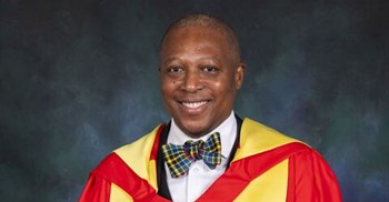 Professor Ntobeko Ntusi, SAMRC President and CEO, receives his Honorary Doctor of Medical Sciences degree from the University of Glasgow in Scotland. Source: