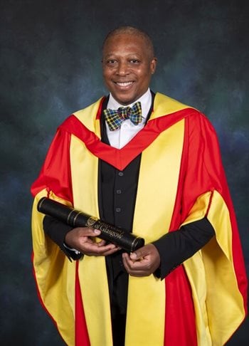 Professor Ntobeko Ntusi, SAMRC President and CEO, receives his Honorary Doctor of Medical Sciences degree from the University of Glasgow in Scotland. Source: