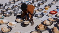 A Sudanese refugee girl displaced by clashes between the paramilitary Rapid Support Forces (RSF) and the Sudanese army at the Tine transit camp in eastern Chad. Image credit: Reuters/Amr Abdallah Dalsh/File Photo