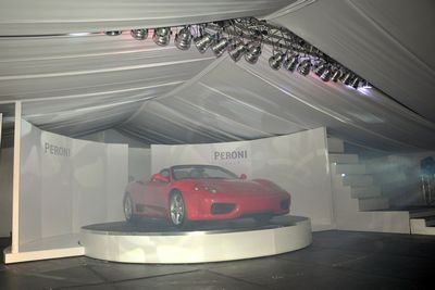 Peroni Ferrari competition