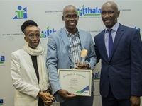 Yvonne Zwane, Ithala Group Chief Executive; Sandile Ntuli, “Entrepreneur of the Year” award winner and Dr Mandla Gantsho, Ithala Group Chairman