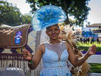 Country Allure steals the spotlight at Hollywoodbets Durban July